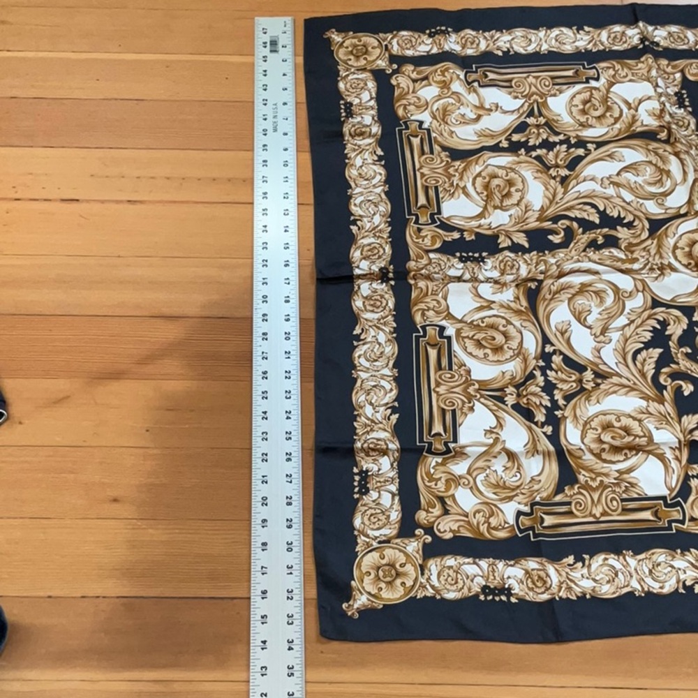 100% Silk Echo Elegant Black Gold Baroque Scarf 34” Square - Picture 8 of 9